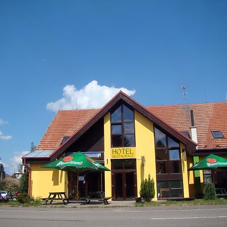 Restaurace penzion Rafael Dlouhá Brtnice Exteriér fotografie